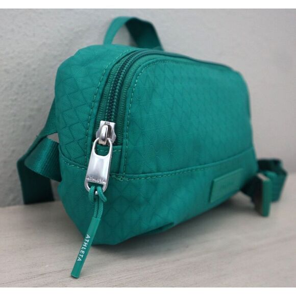Athleta 533786-14 Women's Emerald Green Excursion Mini Belt Bag - Picture 6 of 11